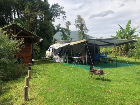 Grassy Exclusive campsite 1 overlooking the Tsitsikamma mountains - private and peaceful